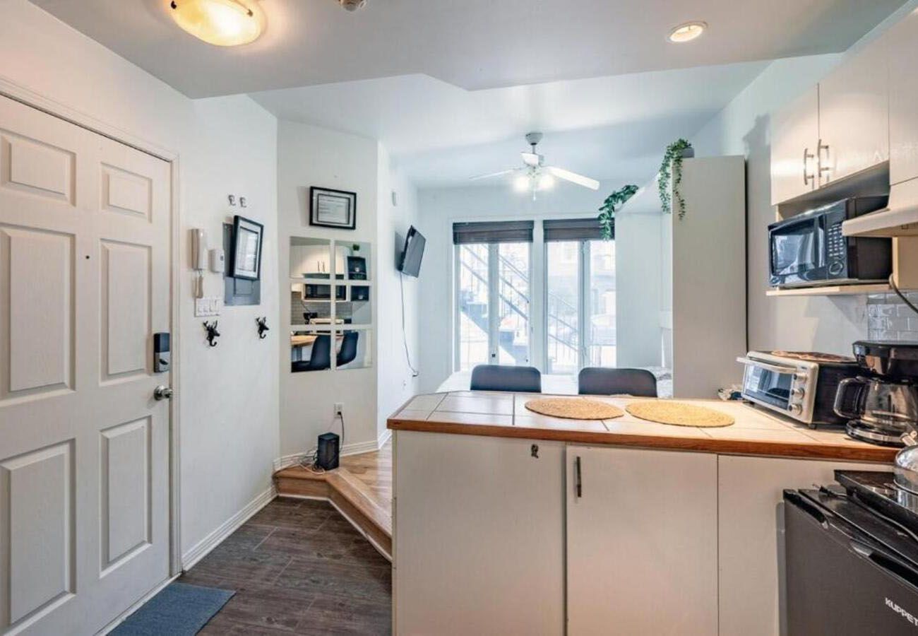 Apartment in Montreal - HCAN001 - Studio COZY