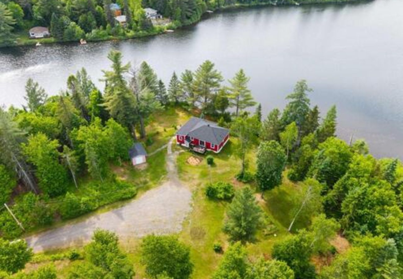 Chalet in Quebec - CAN004 - Islet Chouette