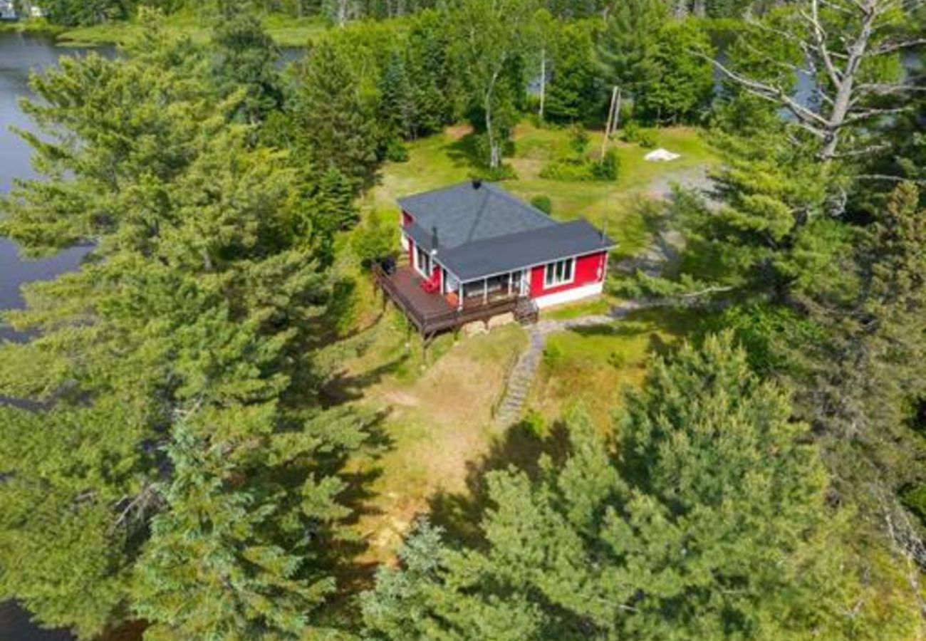 Chalet in Quebec - CAN004 - Islet Chouette