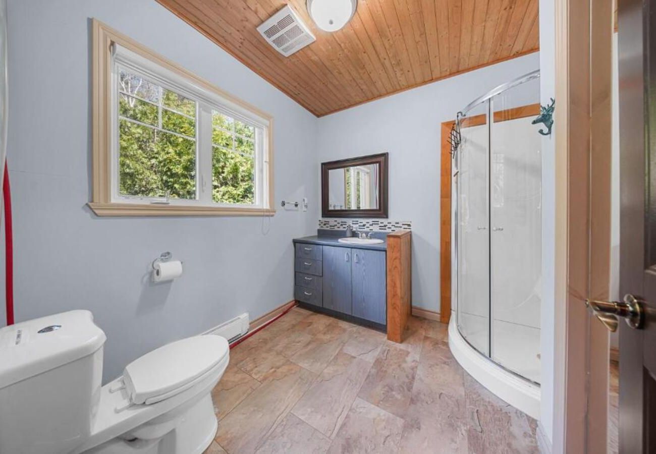 House in Sherbrooke - CAN006 - Havre du Huit