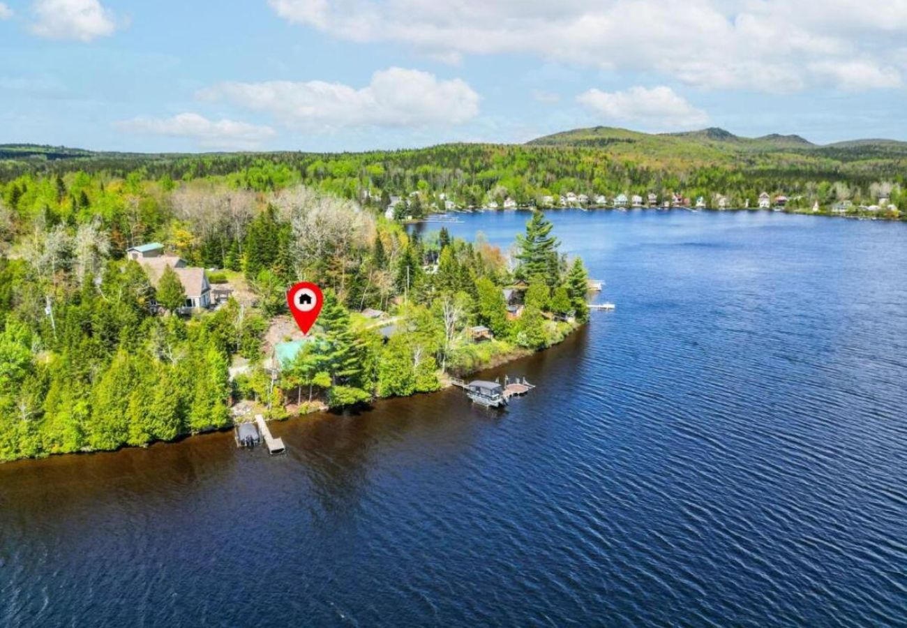 House in Sherbrooke - CAN006 - Havre du Huit