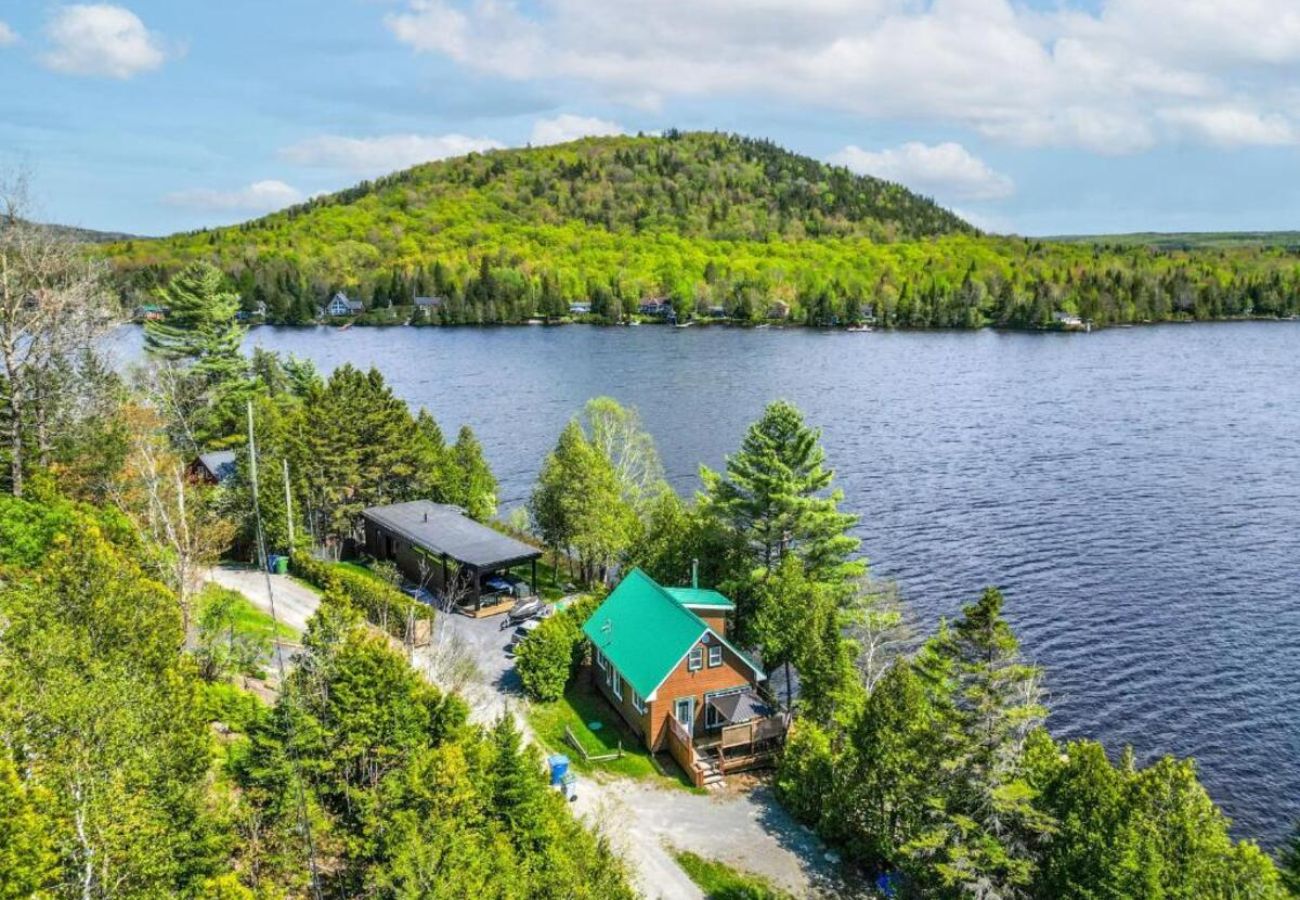 House in Sherbrooke - CAN006 - Havre du Huit