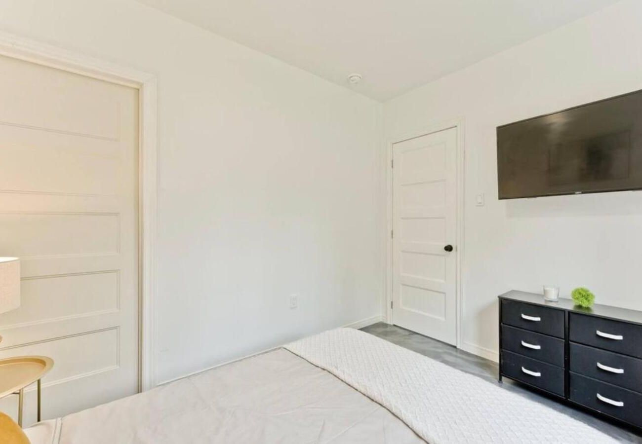 Chalet in Montreal - CAN007 - Chalet Escapade