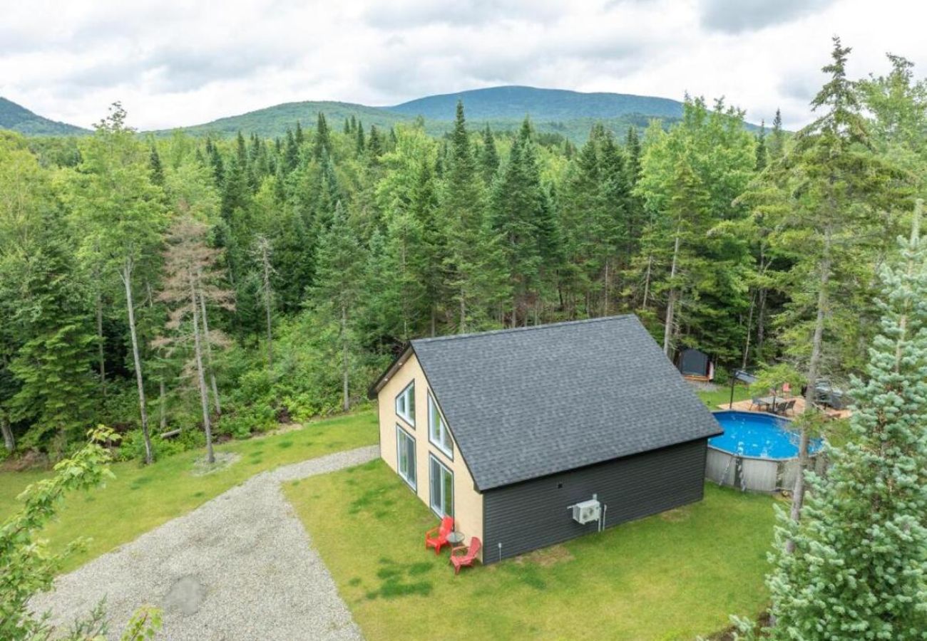 Chalet in Montreal - CAN007 - Chalet Escapade