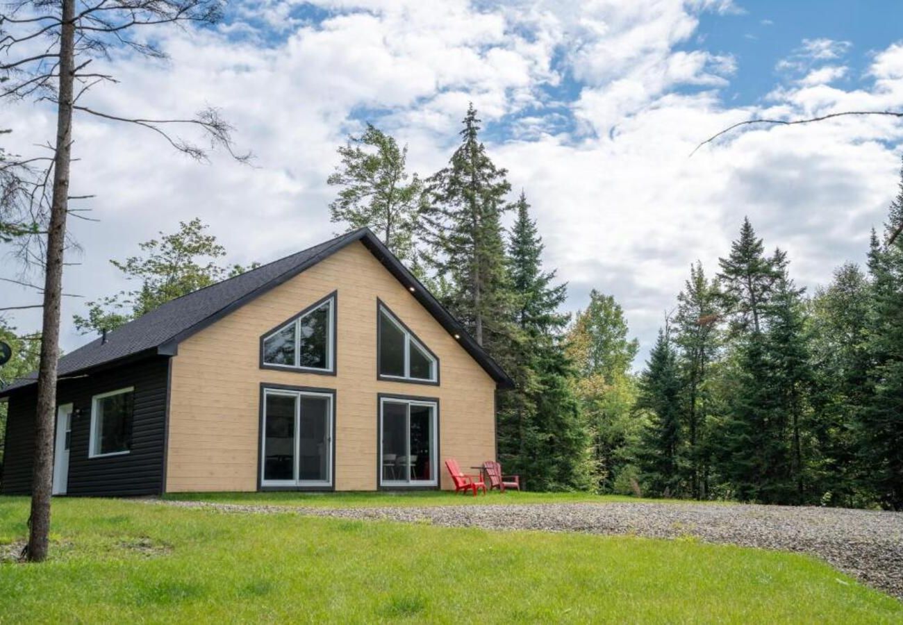 Chalet in Montreal - CAN007 - Chalet Escapade