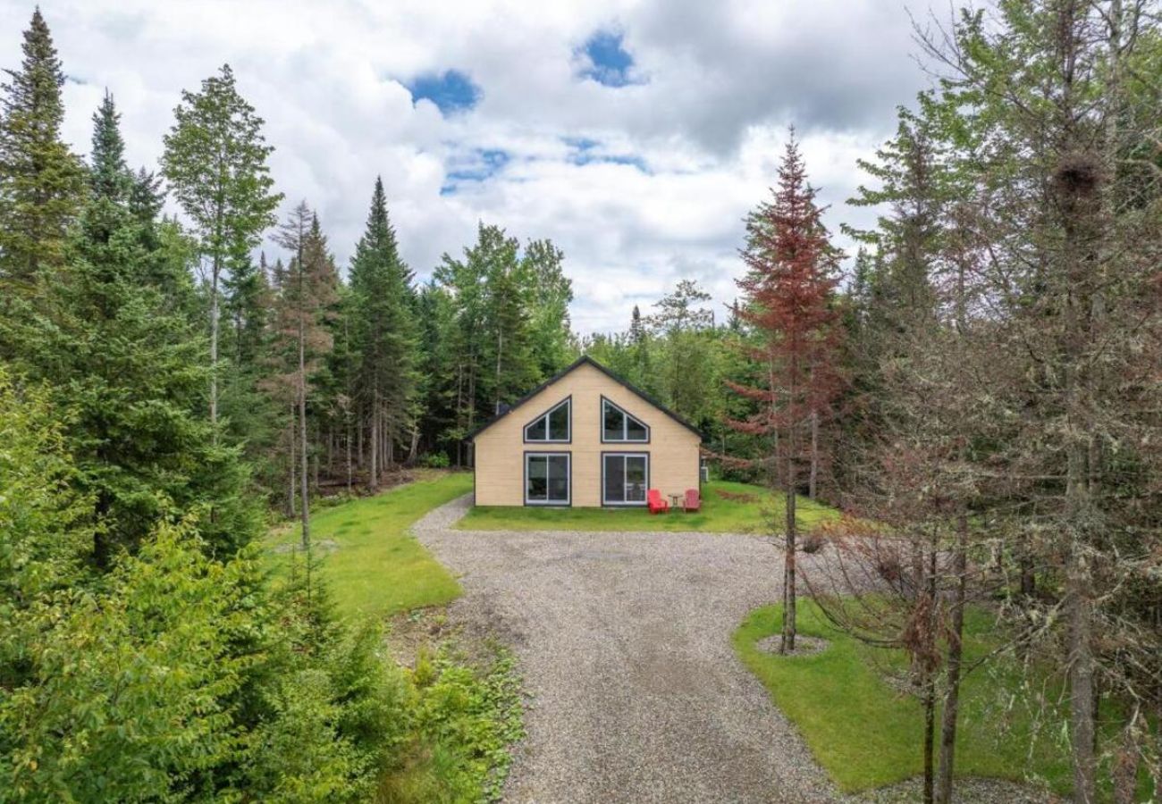 Chalet in Montreal - CAN007 - Chalet Escapade