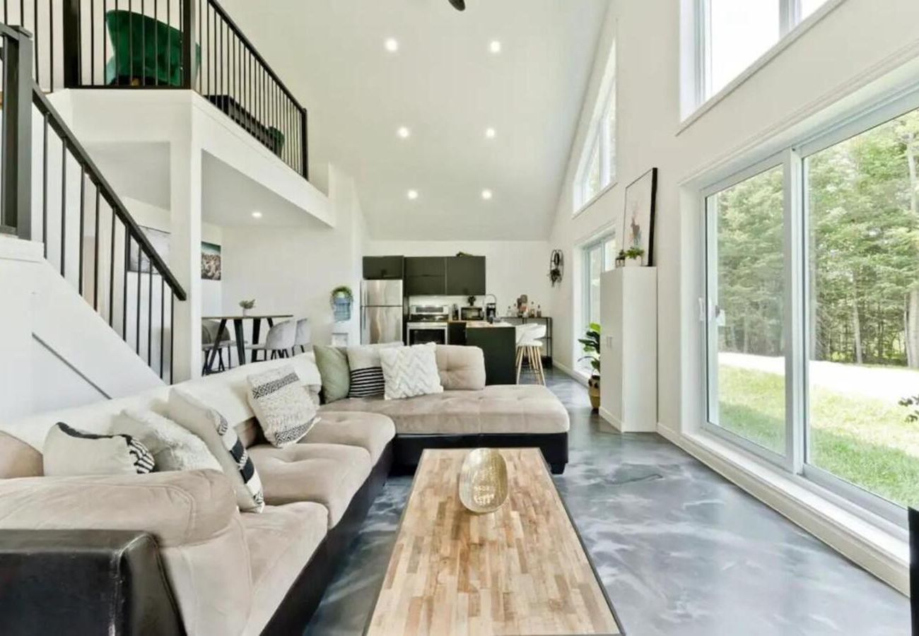 Chalet in Montreal - CAN007 - Chalet Escapade