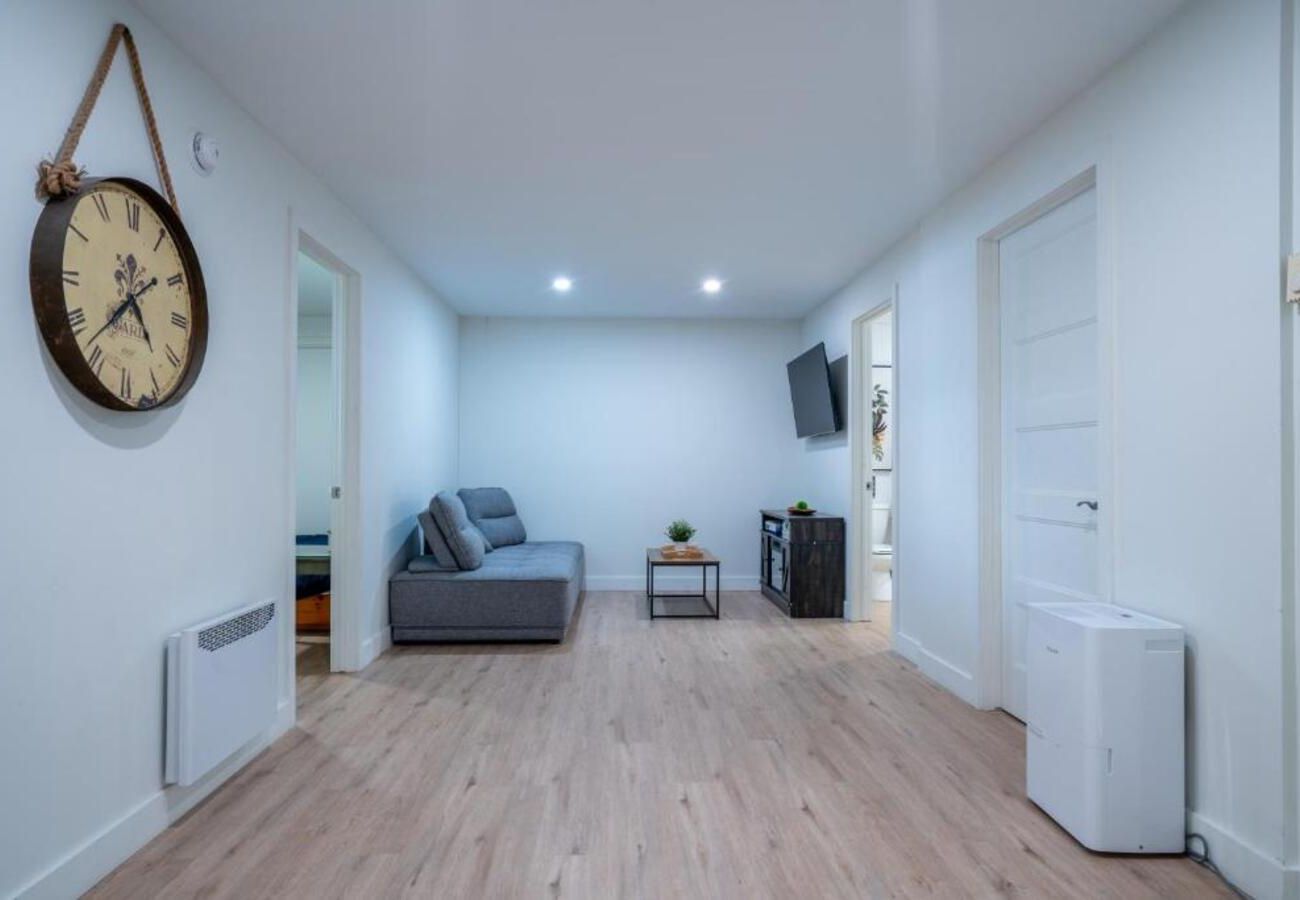 Chalet in Montreal - CAN008 - Chalet des Oiseaux Bleus