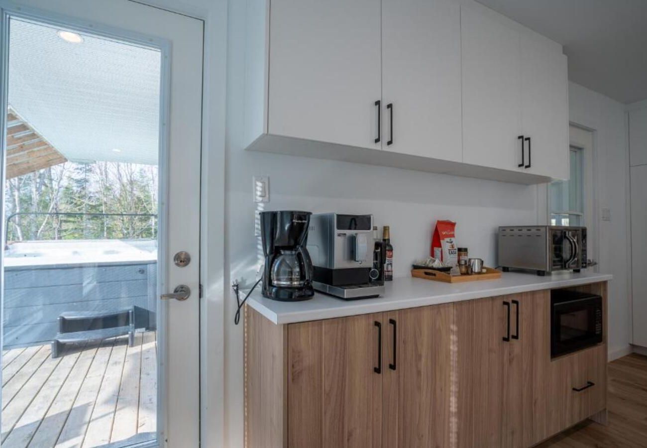 Chalet in Montreal - CAN008 - Chalet des Oiseaux Bleus