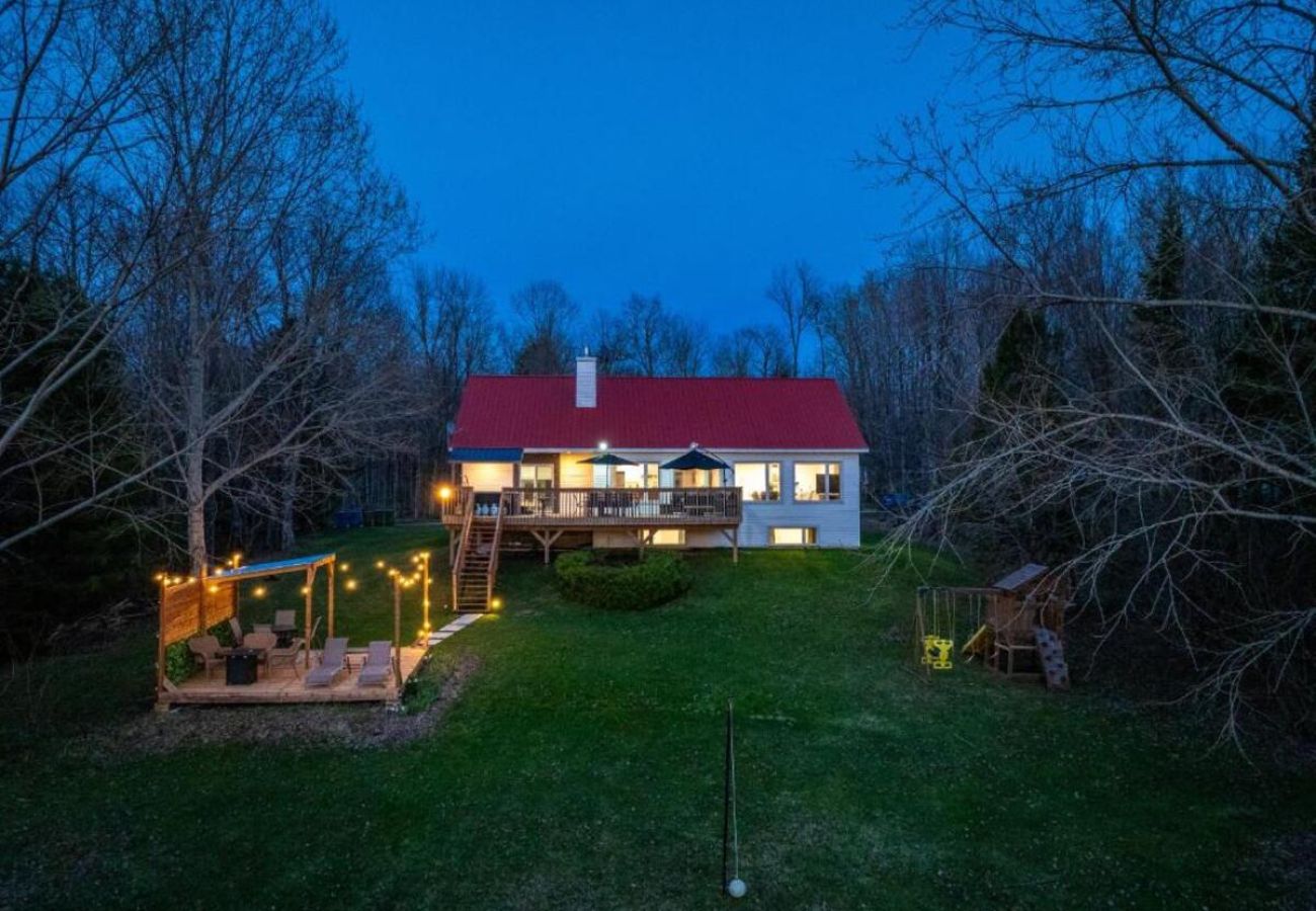 Chalet in Montreal - CAN008 - Chalet des Oiseaux Bleus