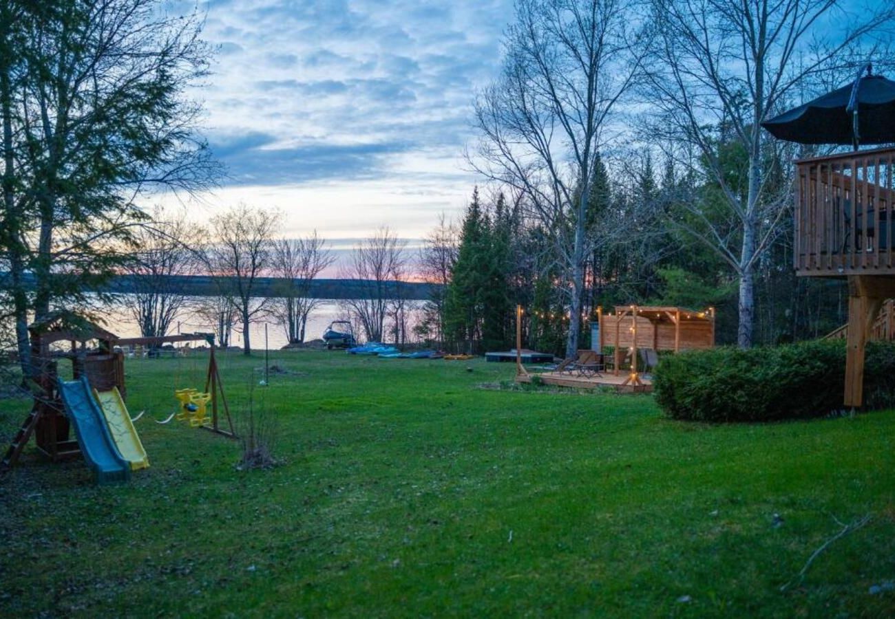 Chalet in Montreal - CAN008 - Chalet des Oiseaux Bleus