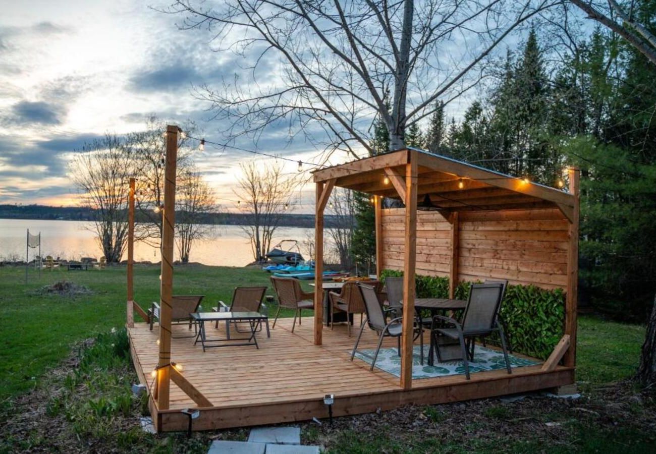 Chalet in Montreal - CAN008 - Chalet des Oiseaux Bleus