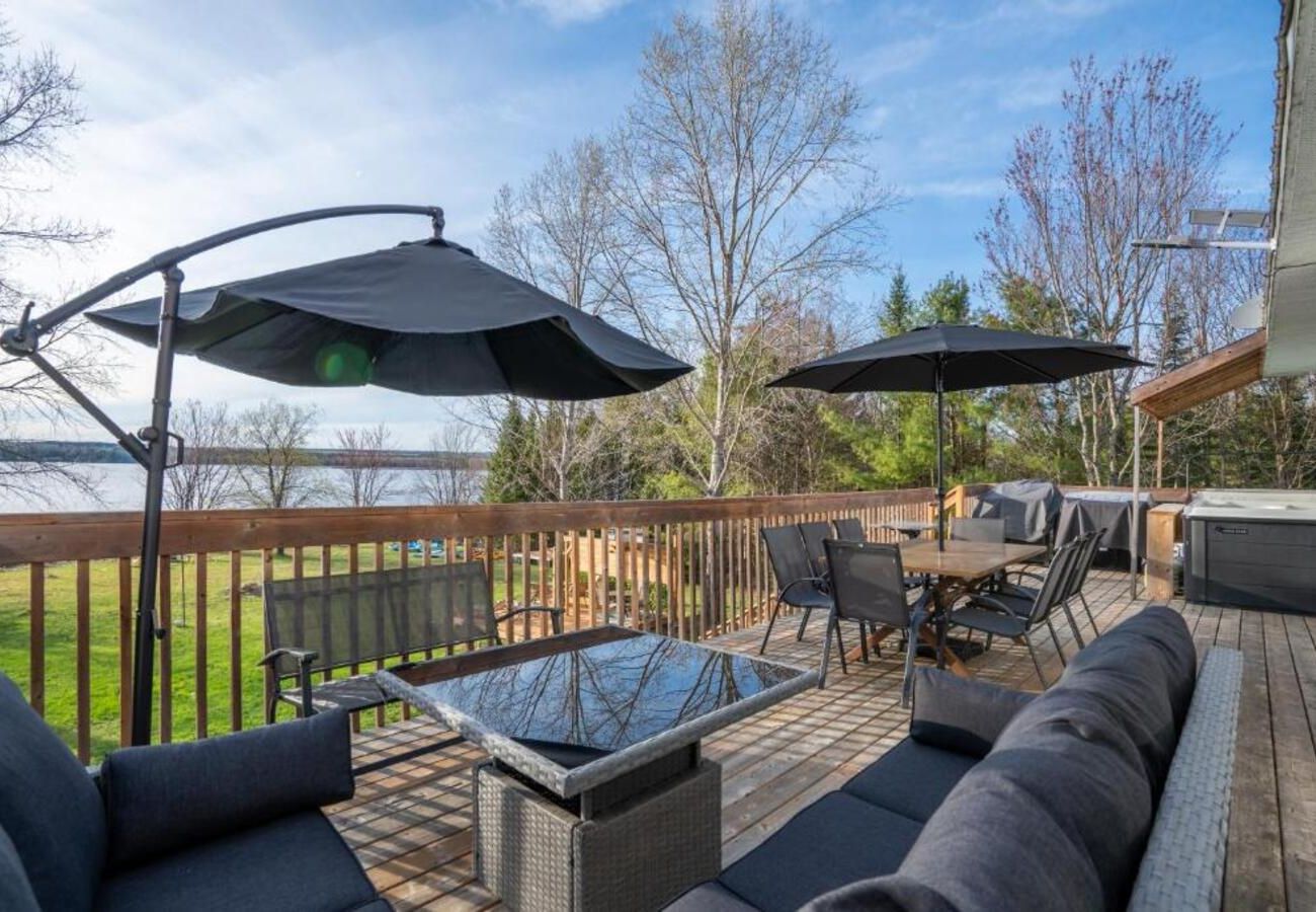 Chalet in Montreal - CAN008 - Chalet des Oiseaux Bleus