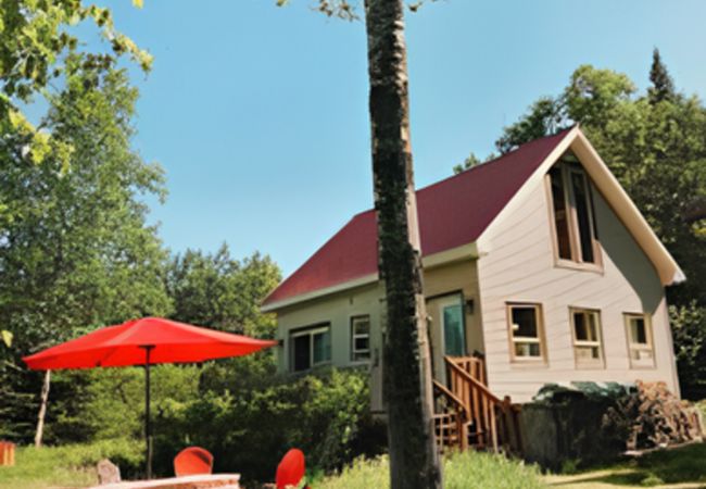 Chalet in Charlevoix-Est - CAN012 - Le P'tit Chal'eureux