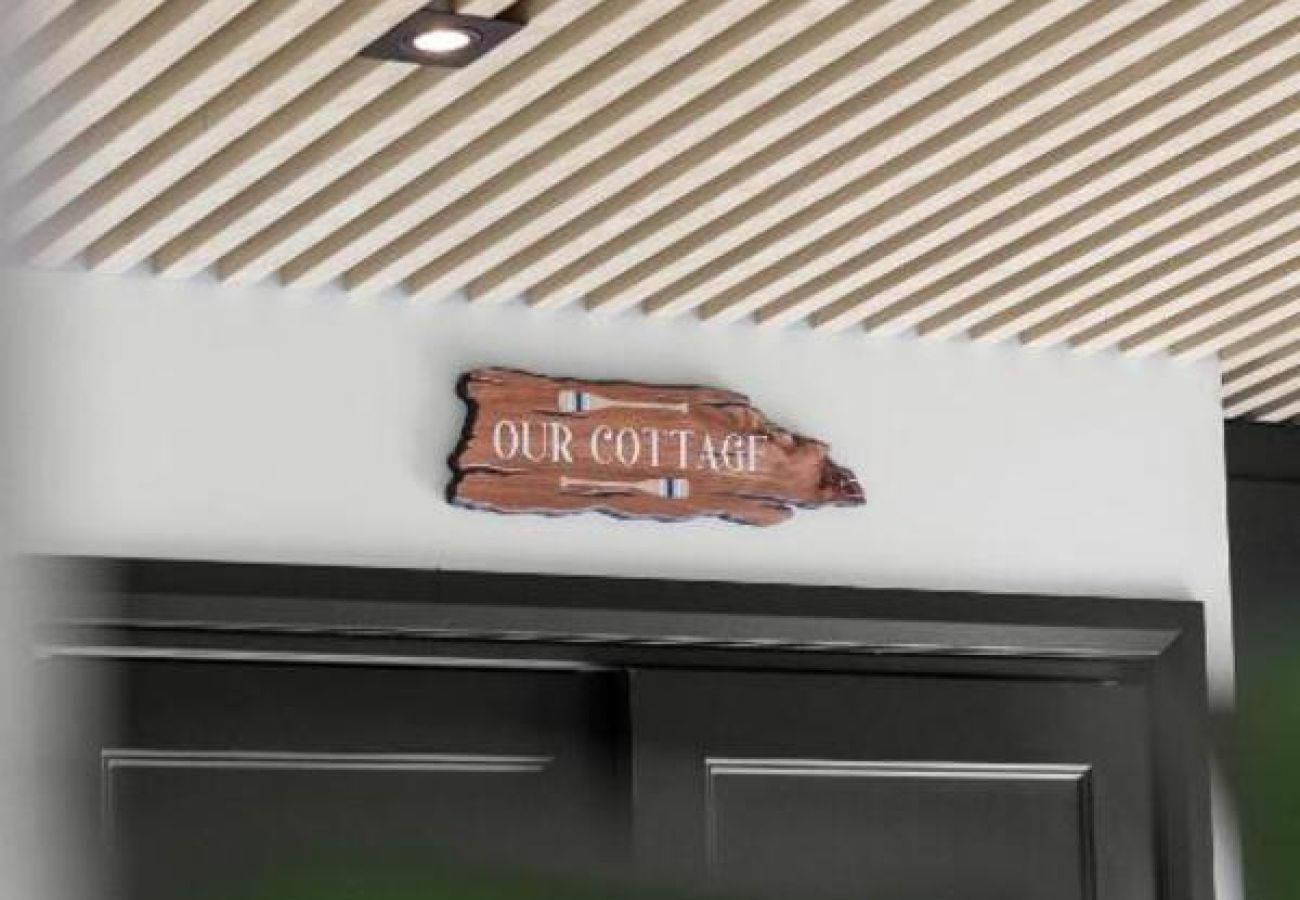 House in Quebec - CAN015 - Le Shack à Momo