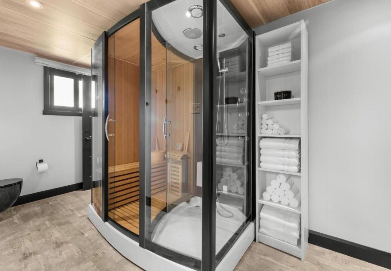 House in Quebec - CAN015 - Le Shack à Momo