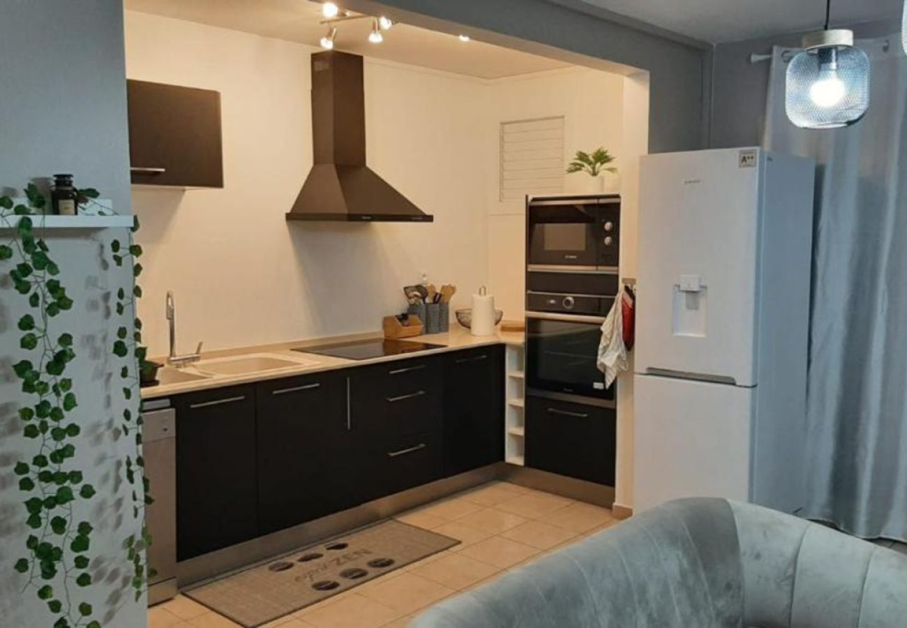 Apartment in Sainte-Luce - Appartement O Ti Kolibri - Sainte-Luce - HM110