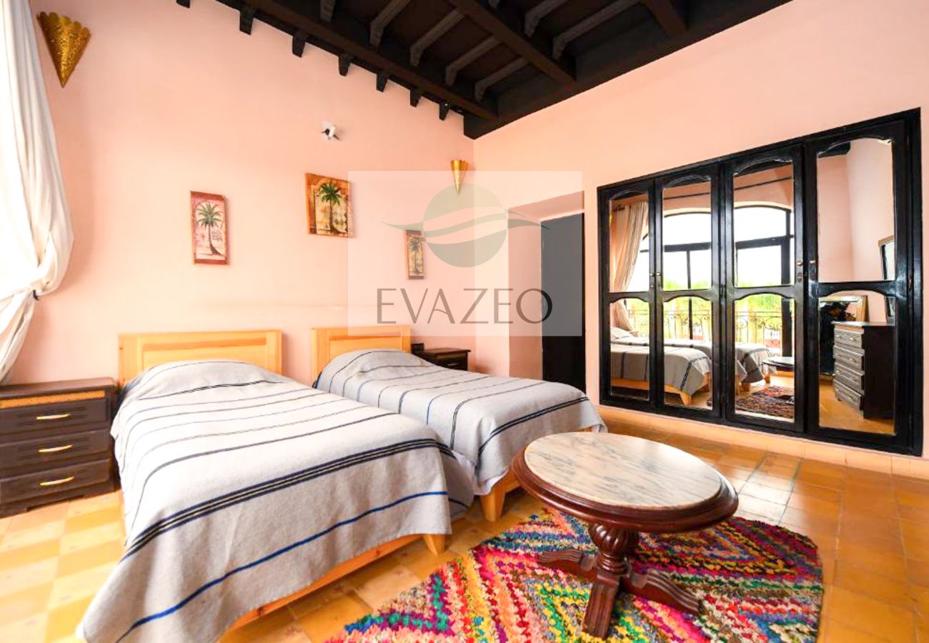 Rent by room in Marrakech Medina  - CH SINGLE TARGAFIT MAR004F