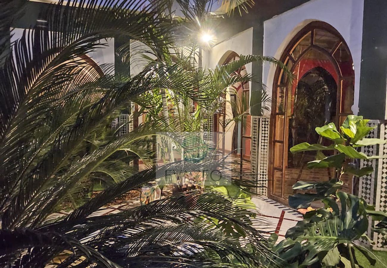 Villa in Marrakech Alentours - VILLA OUSSOUD MAR0011F