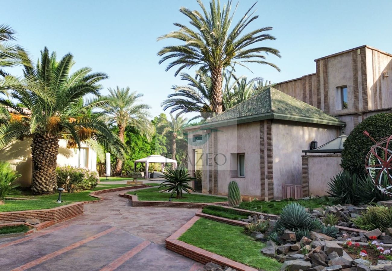 Villa in Marrakech Alentours - VILLA OUSSOUD MAR0011F