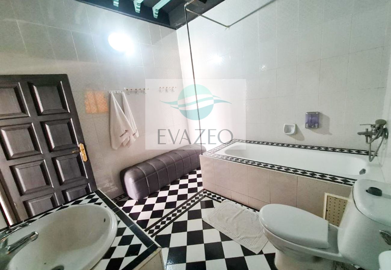 Rent by room in Marrakech Alentours - SUITE 4 PAX TARGAFIT MAR0044F