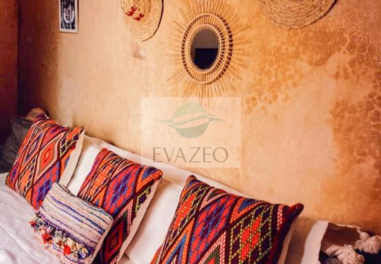 Rent by room in Marrakech - CH QUADRUPLE Riad Sidi Radoine MAR0052F