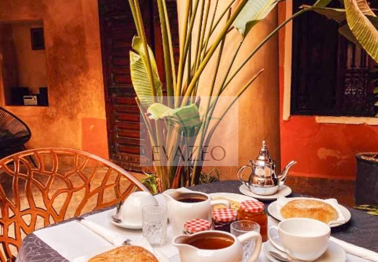 Rent by room in Marrakech - CH QUADRUPLE Riad Sidi Radoine MAR0052F