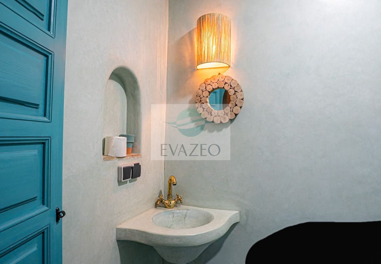 Rent by room in Marrakech - CH TRIPLE RIAD ORAZUR MAR0057F