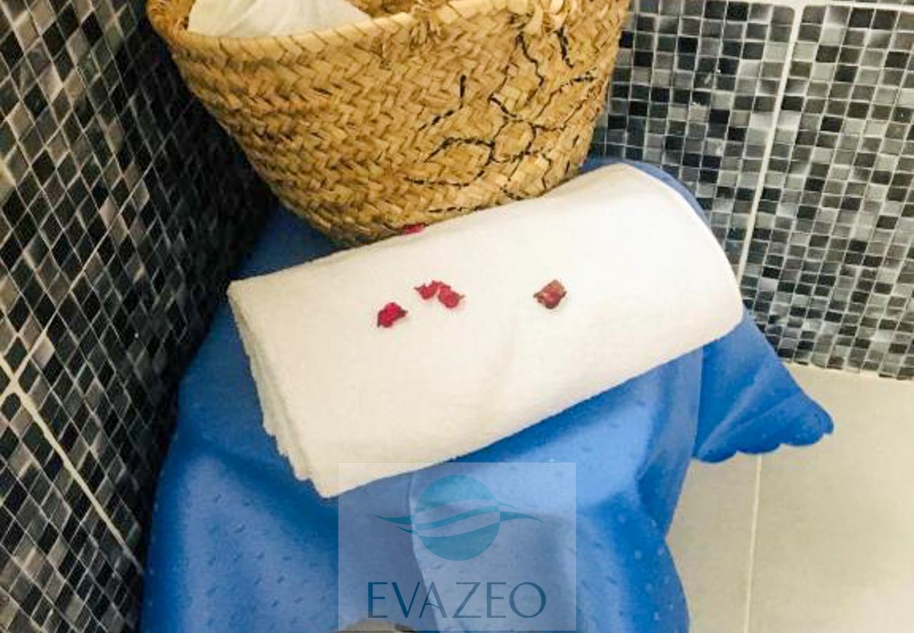 Rent by room in Marrakech Alentours - CH TRIPLE RIAD NASMA MAR0014F