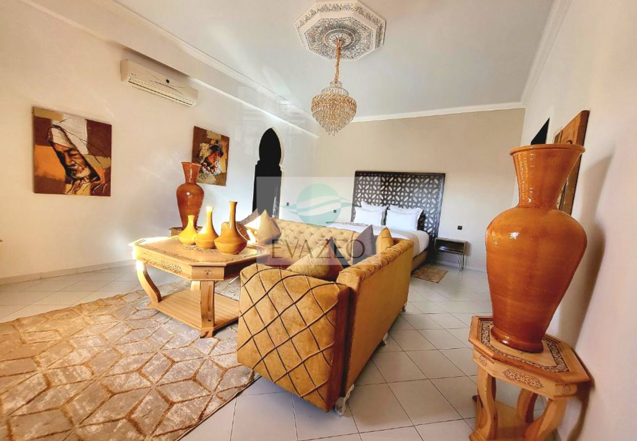 Rent by room in Marrakech - SUITE KING DOUBLE RIAD SOIR DE MARRAKECH MAR0064F