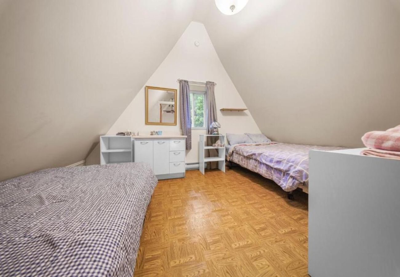 House in Laval - CAN016 : Le Repaire du Fleuve