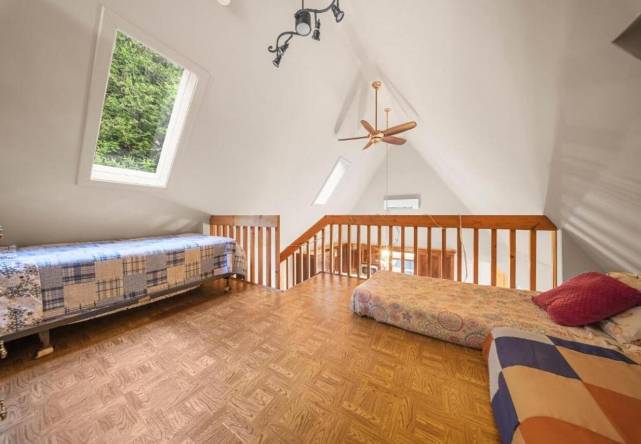 House in Laval - CAN016 : Le Repaire du Fleuve