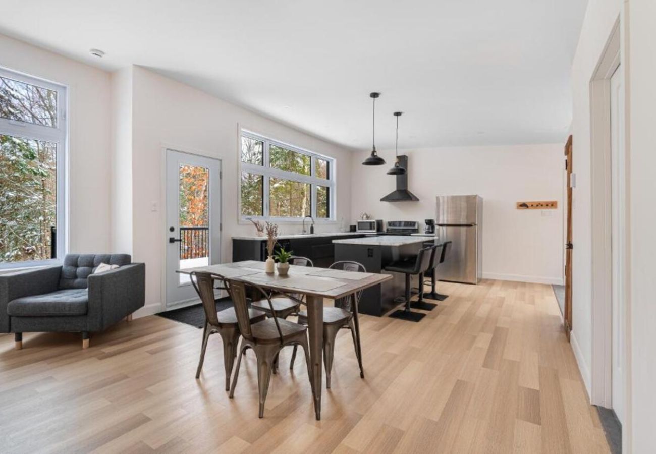 House in Montreal - CAN020 : Le 4 sur le lac