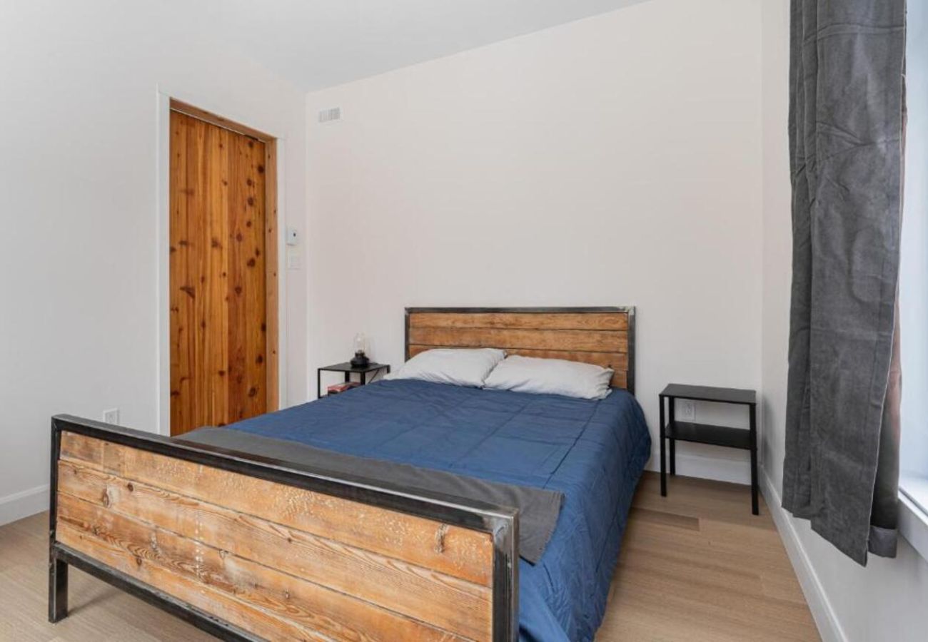 House in Montreal - CAN020 : Le 4 sur le lac