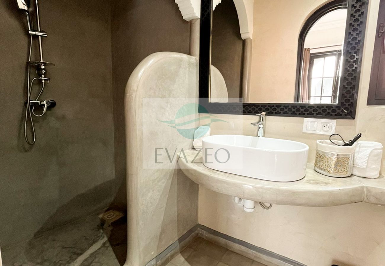 Rent by room in Marrakech - CH DOUBLE SUP RIAD COME & VA MAR0068F