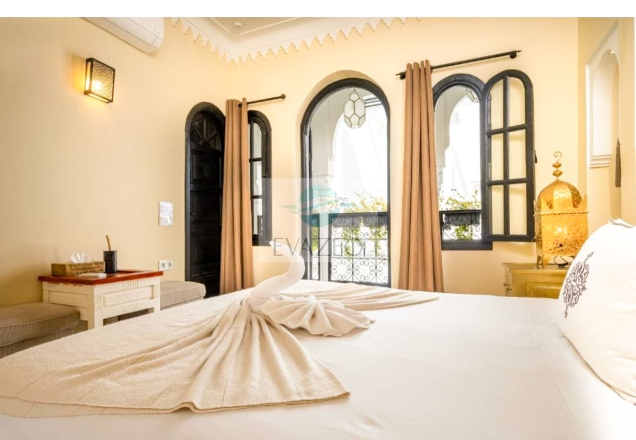 Rent by room in Marrakech - CH DOUBLE SUP RIAD COME & VA MAR0068F