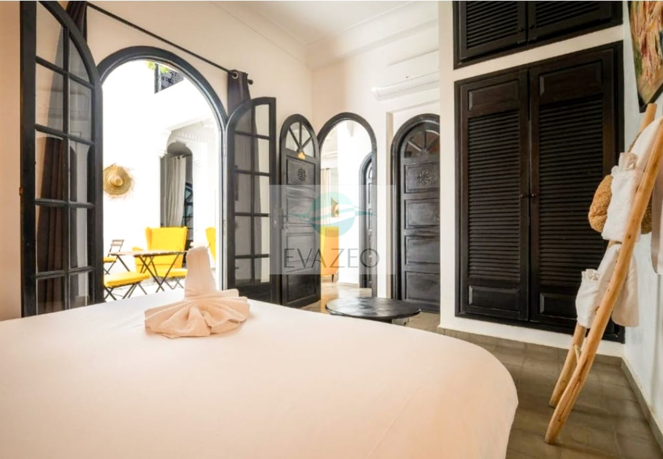 Rent by room in Marrakech - CH DOUBLE SUP RIAD COME & VA MAR0068F