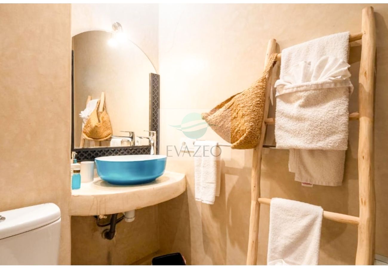 Rent by room in Marrakech - CH DOUBLE SUP RIAD COME & VA MAR0068F