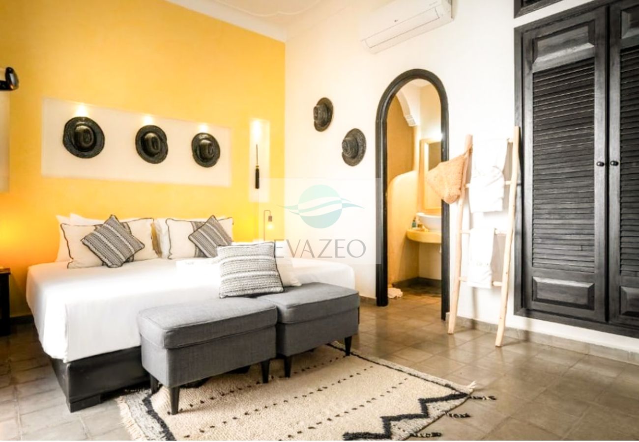 Rent by room in Marrakech - CH TRIPLE RIAD COME & VA MAR0070F