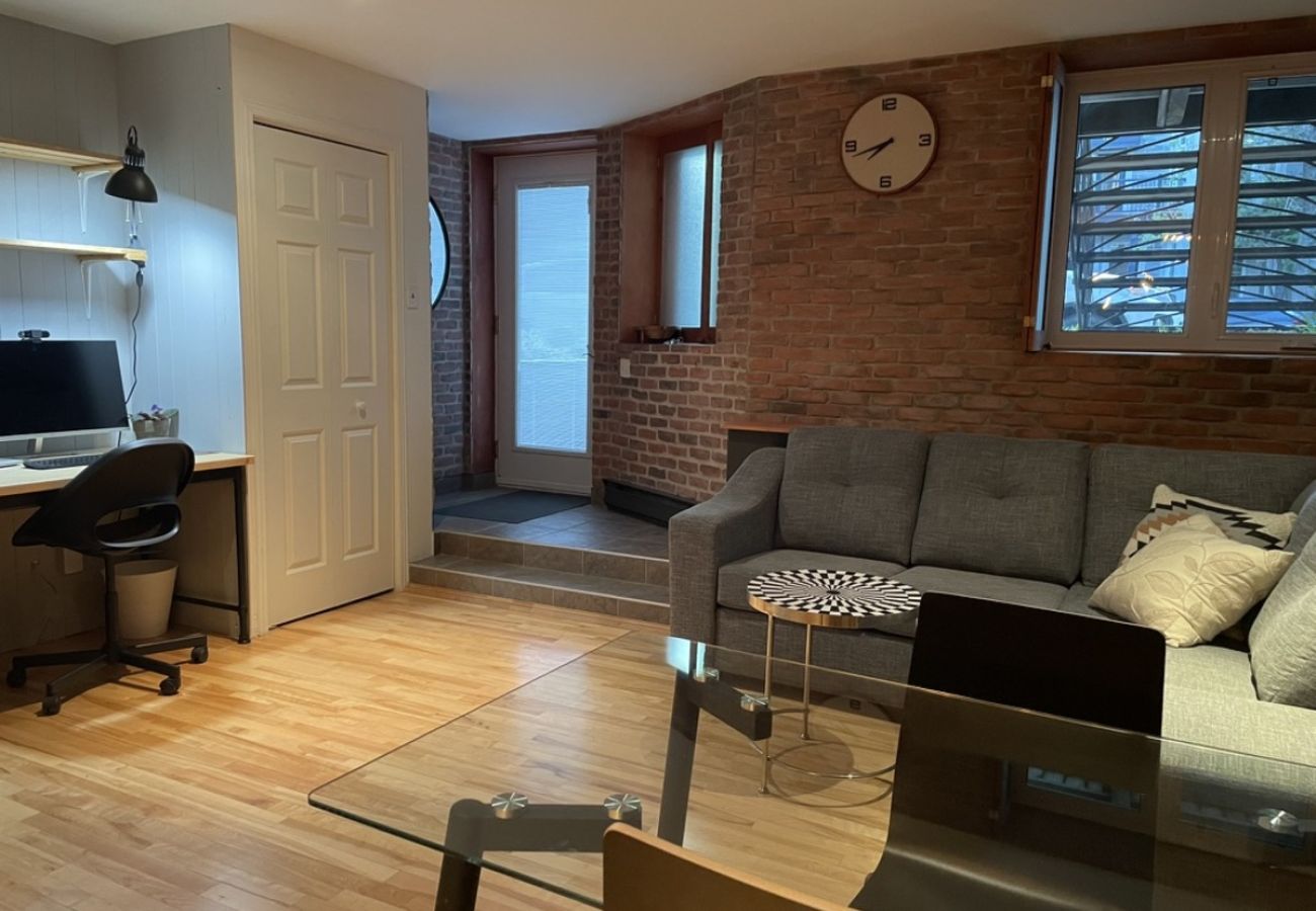 Apartment in L'Assomption - CAN025 : L'escargot