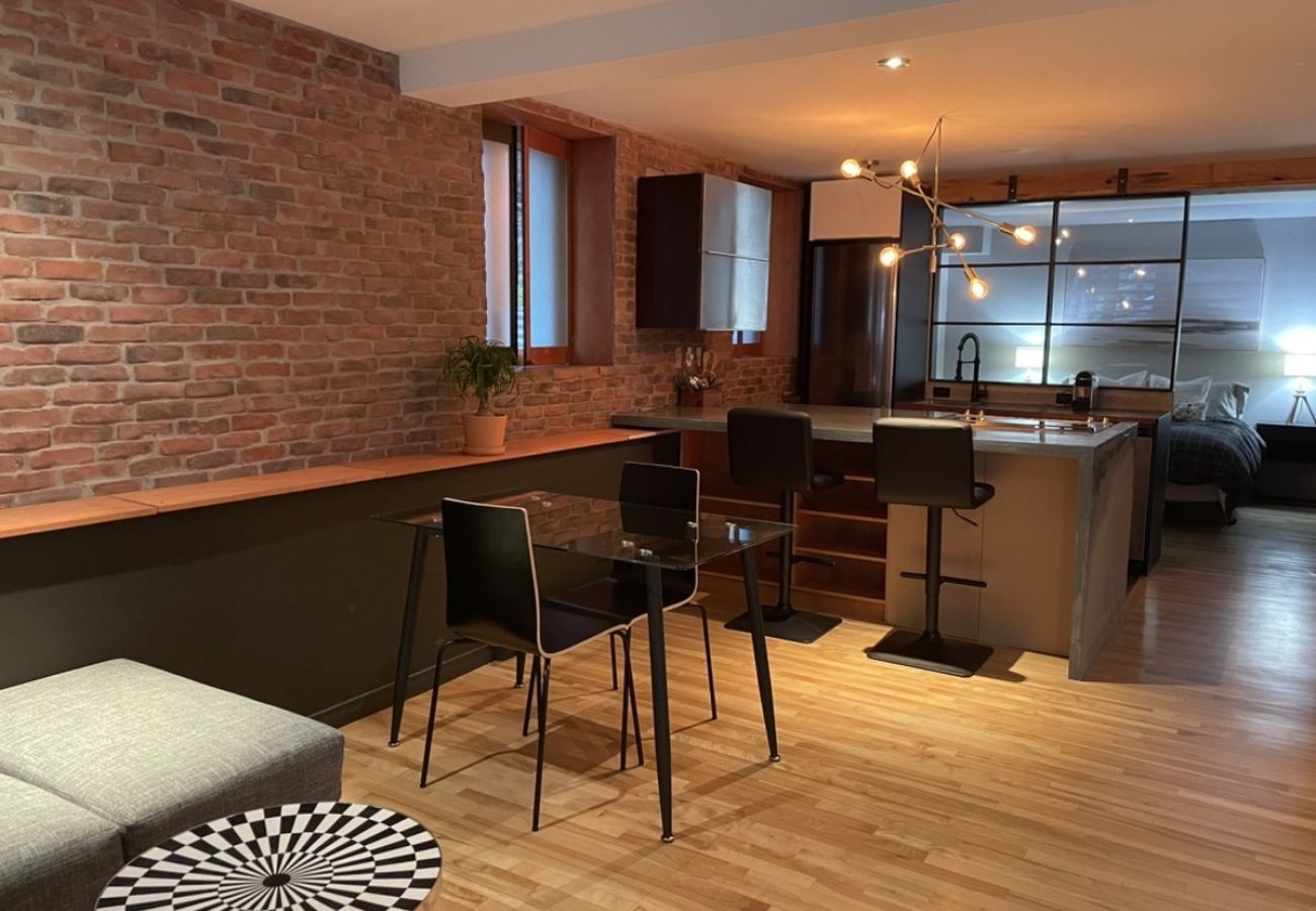 Apartment in L'Assomption - CAN025 : L'escargot