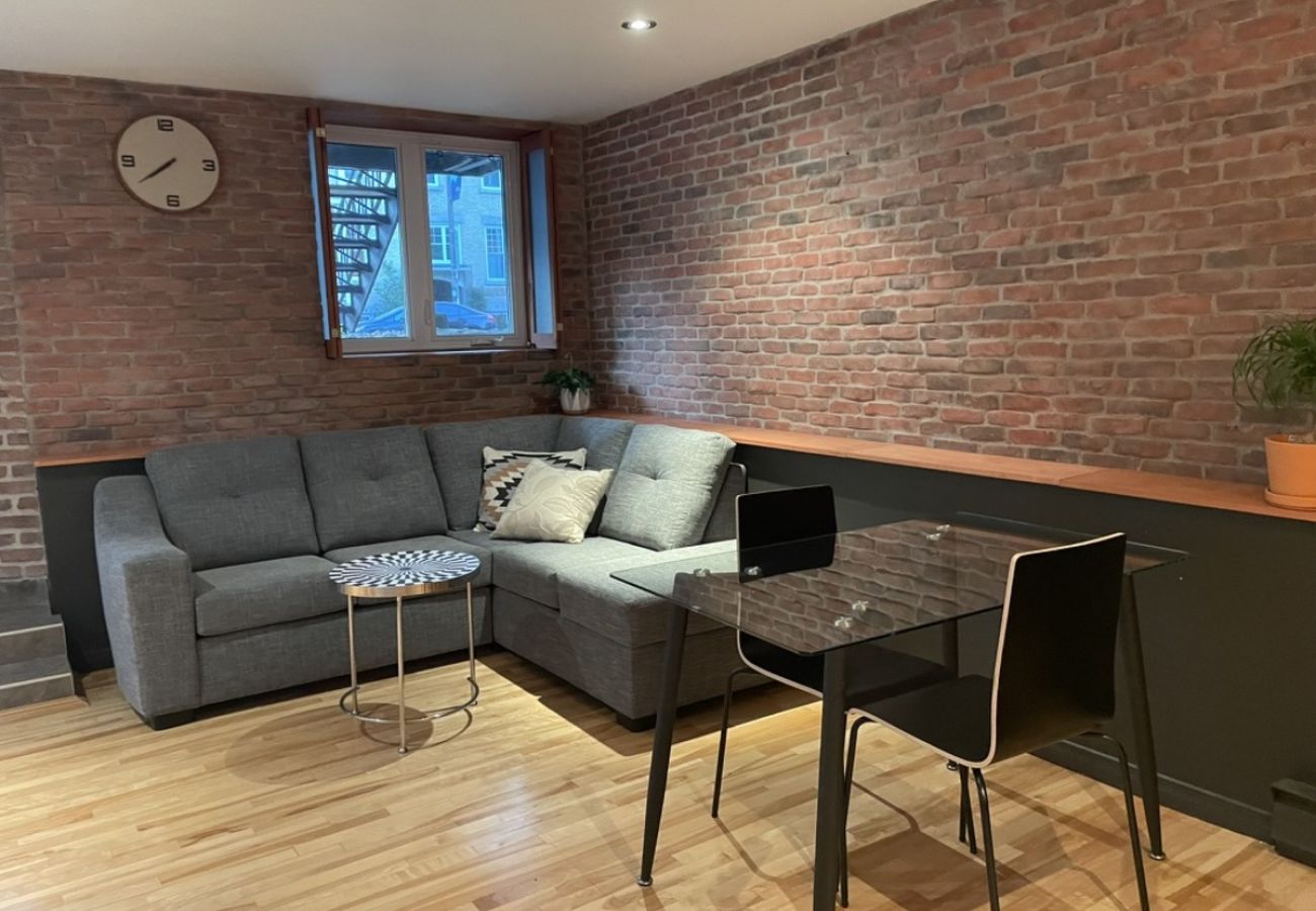 Apartment in L'Assomption - CAN025 : L'escargot