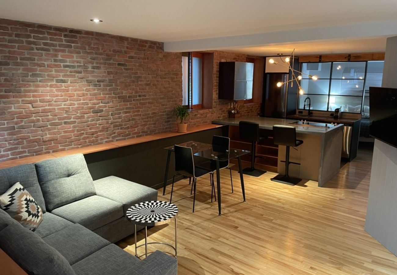 Apartment in L'Assomption - CAN025 : L'escargot