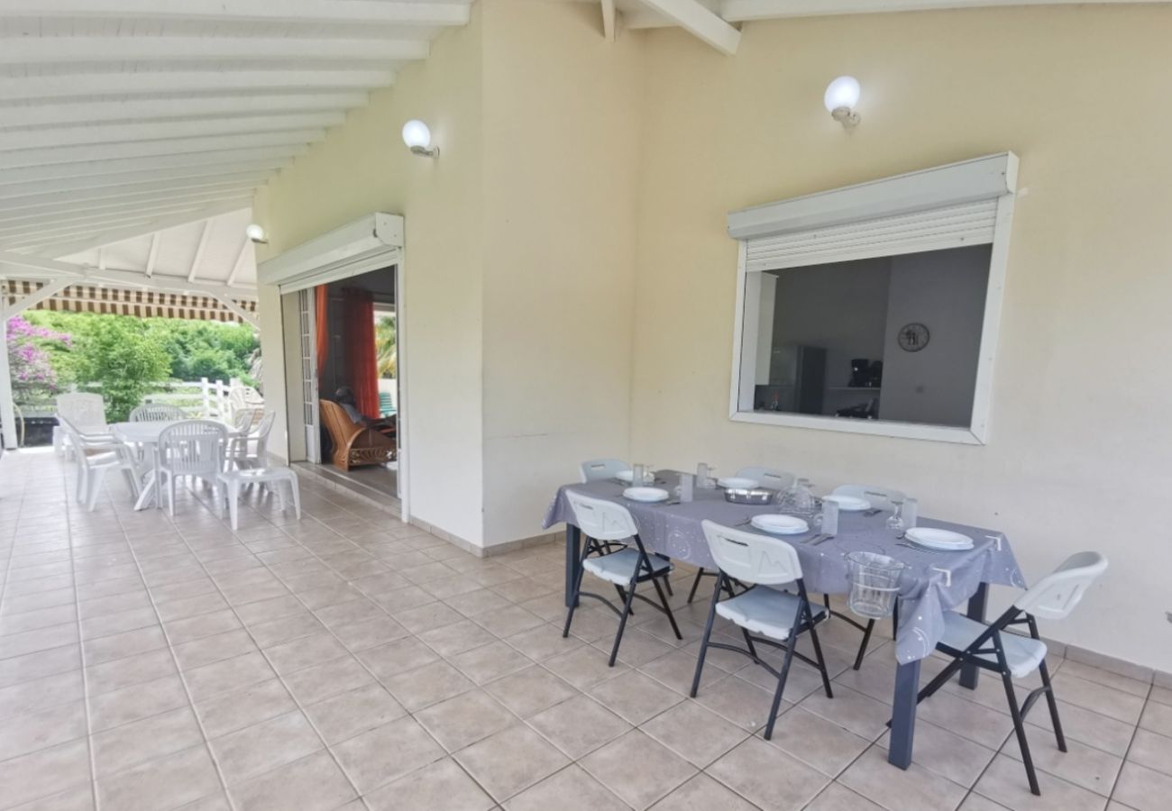 Villa in Sainte-Anne - Villa à Sainte Anne Ref M055b 3ch + 1 appt piscine
