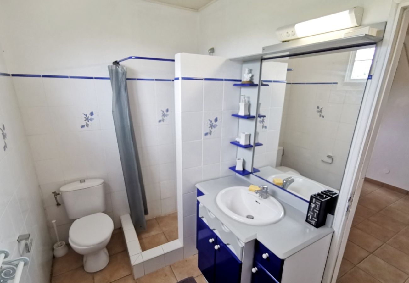 Villa in Sainte-Anne - Villa à Sainte Anne Ref M055b 3ch + 1 appt piscine