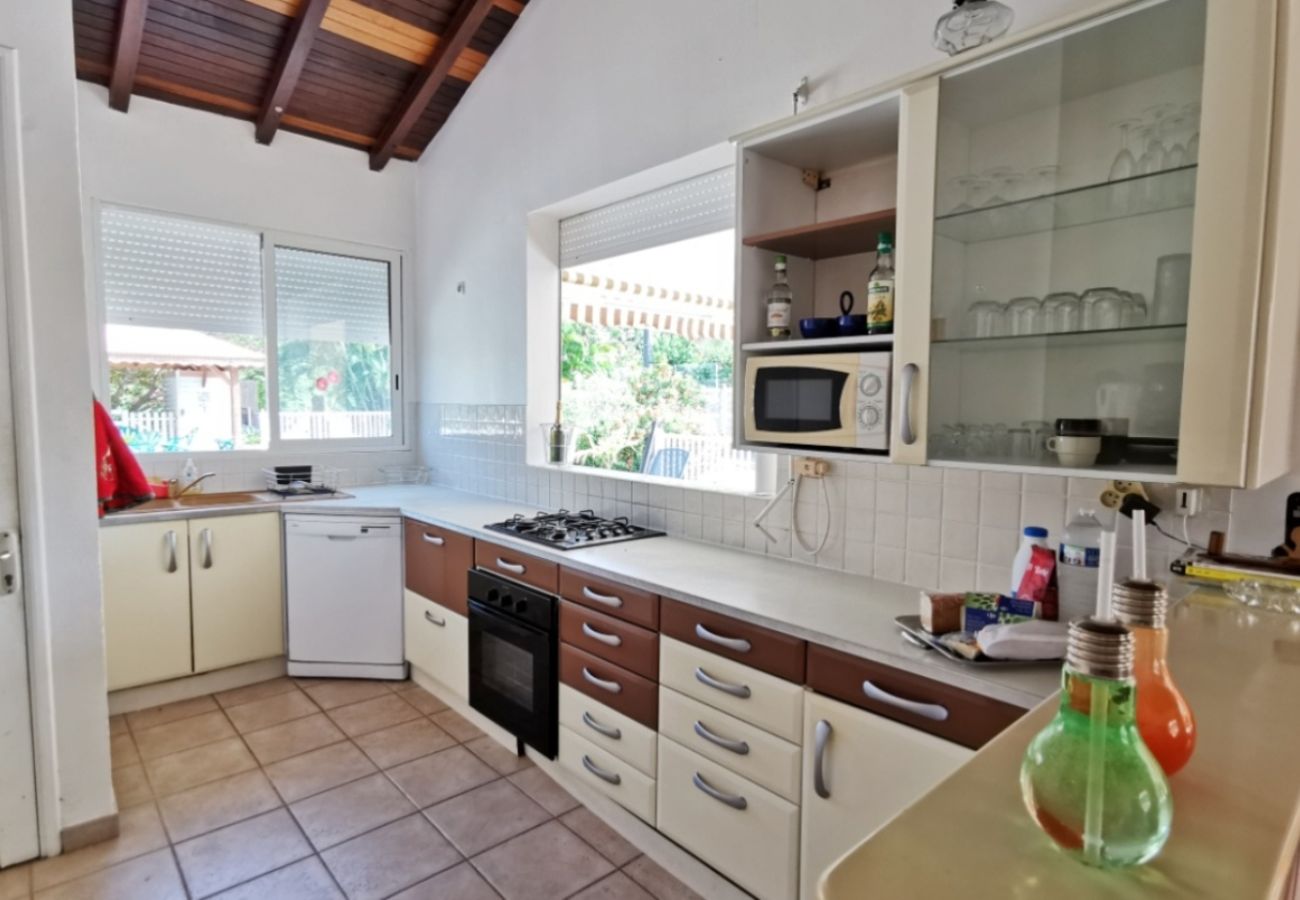 Villa in Sainte-Anne - Villa à Sainte Anne Ref M055b 3ch + 1 appt piscine