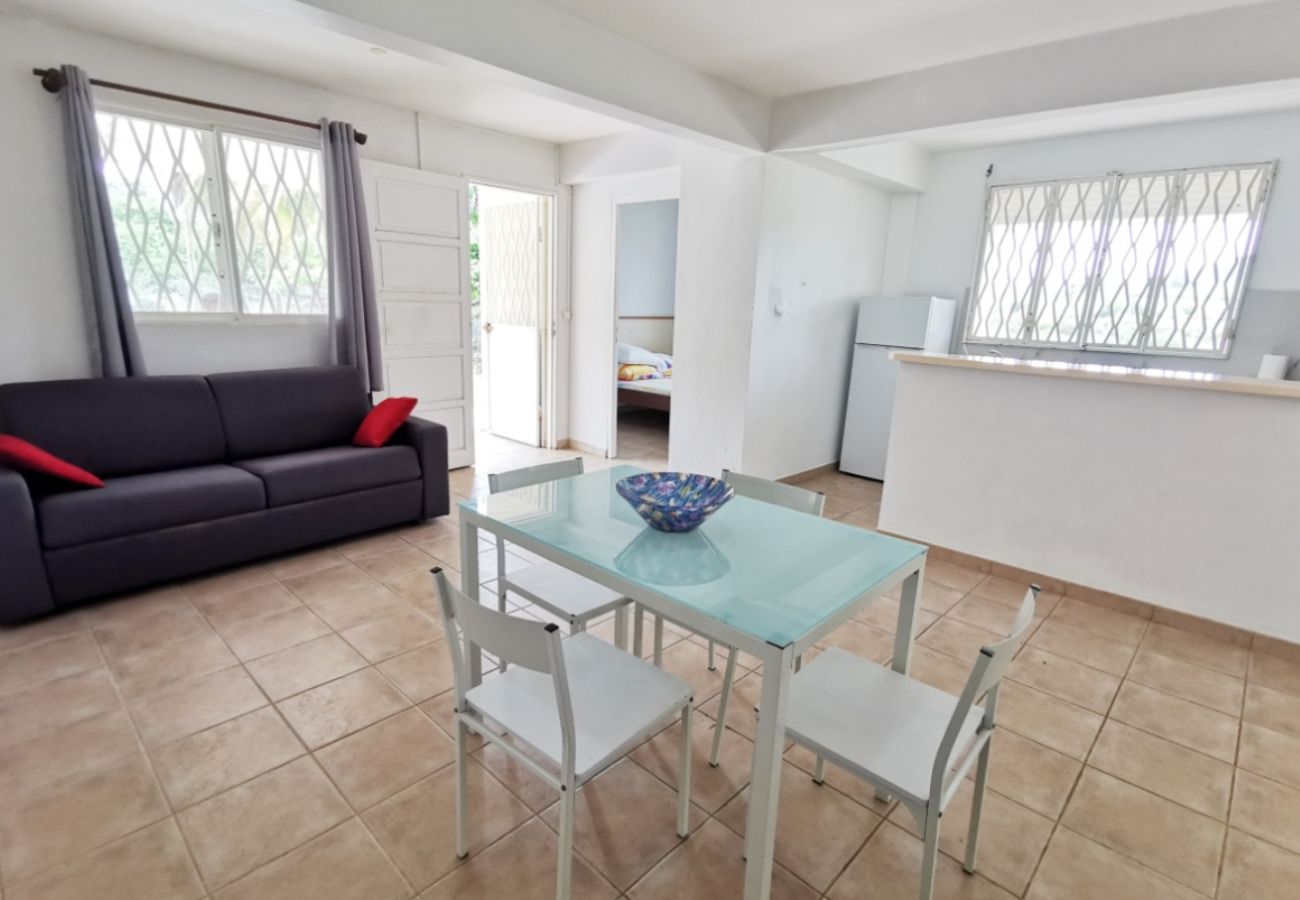 Villa in Sainte-Anne - Villa à Sainte Anne Ref M055b 3ch + 1 appt piscine