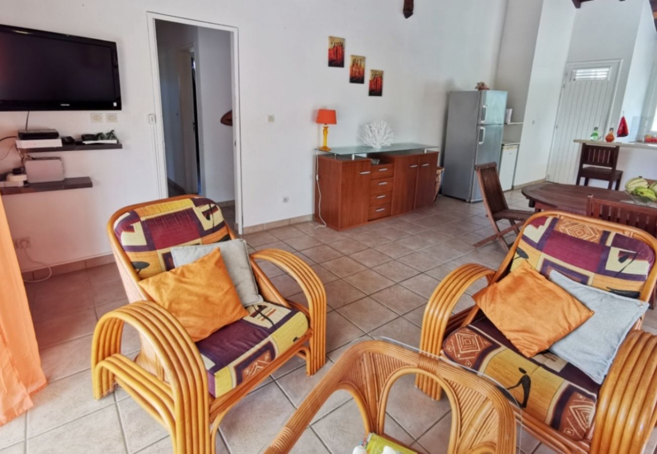 Villa in Sainte-Anne - Villa à Sainte Anne Ref M055b 3ch + 1 appt piscine