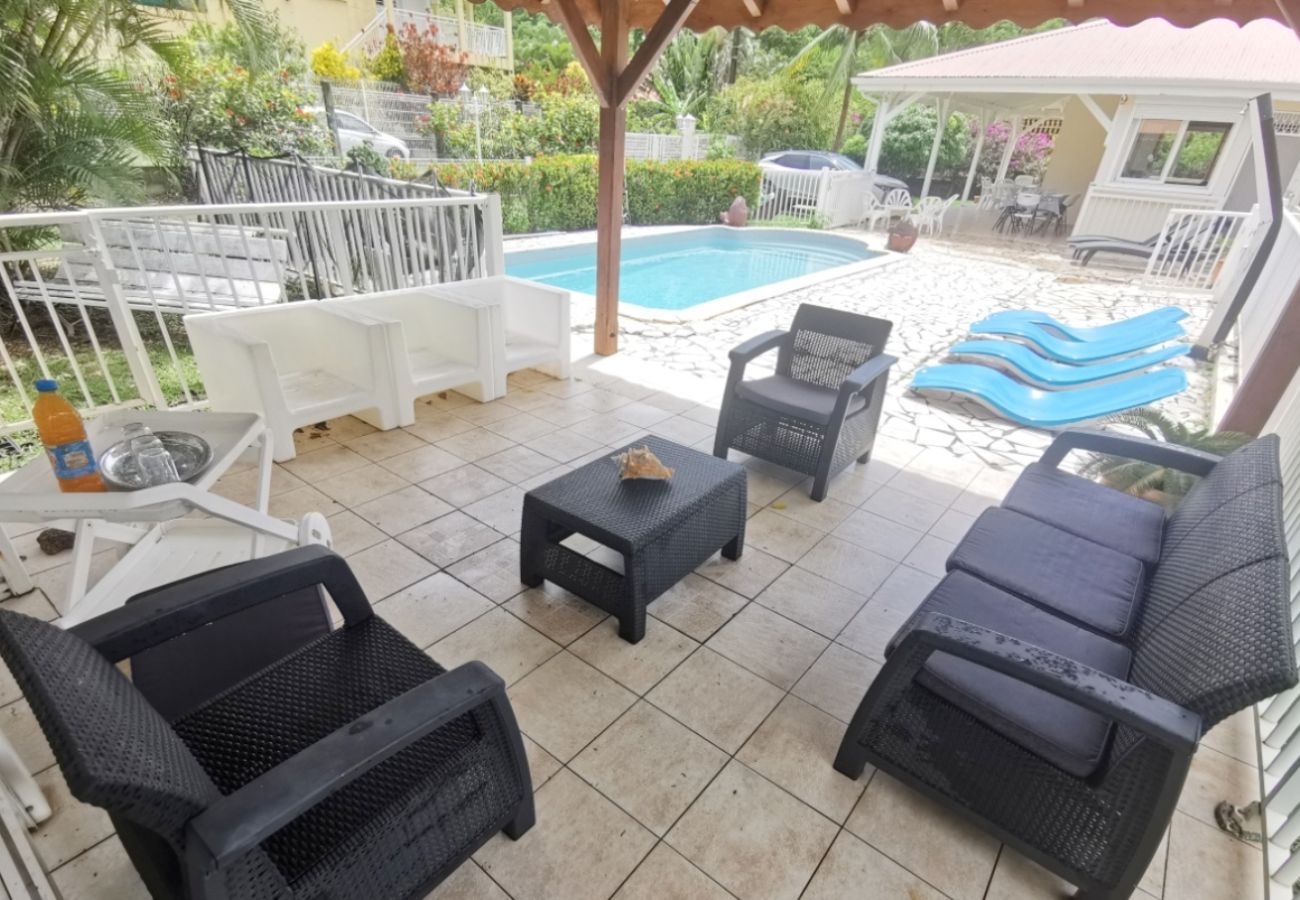 Villa in Sainte-Anne - Villa à Sainte Anne Ref M055b 3ch + 1 appt piscine