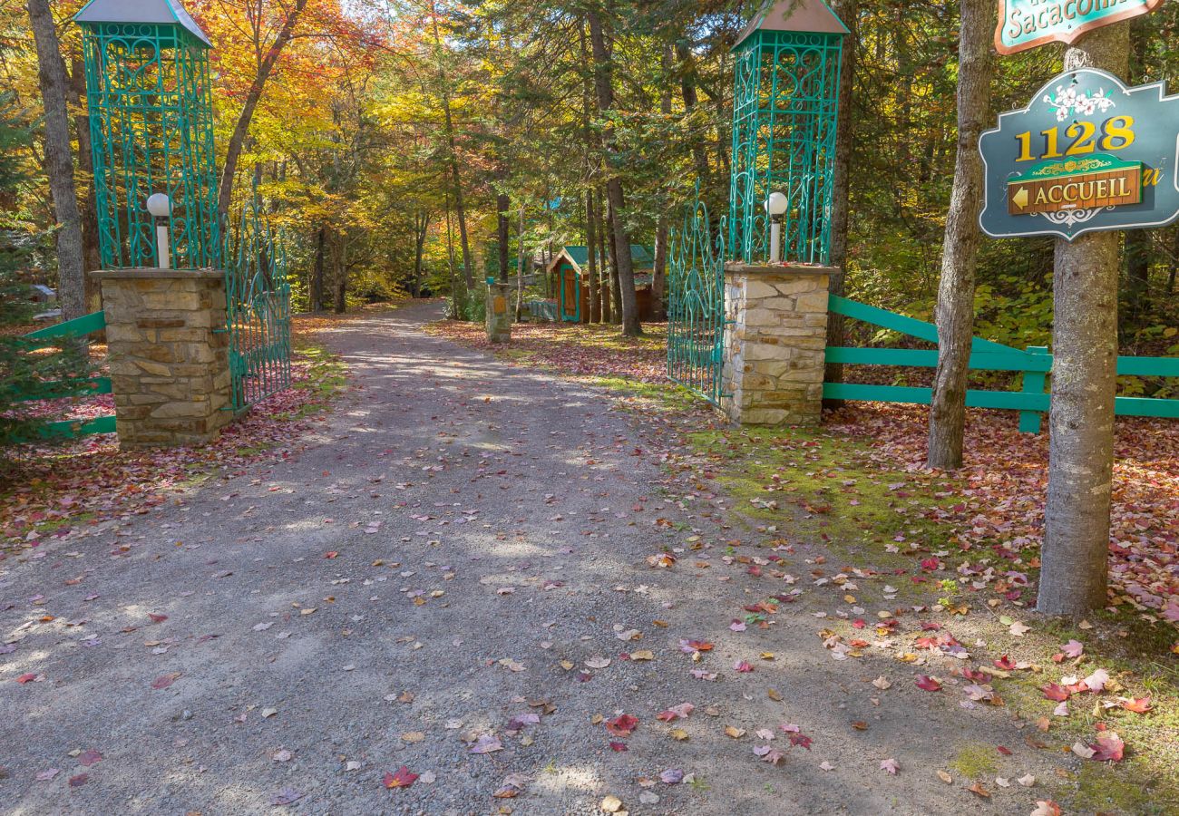 Chalet in Montreal - CAN028 : L'Hirondelle